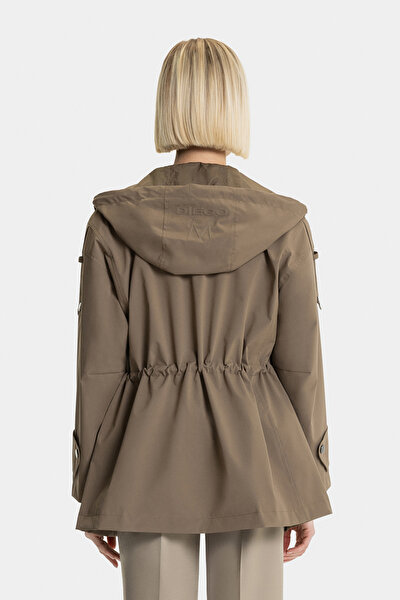 KHAKI COAT 3