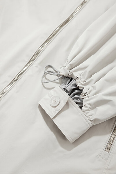 GREY COAT 9