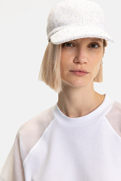 WHITE BASIC / ROUND NECKLINE SHORT SLEEVE TSHIRT 3