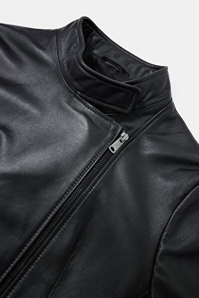 BLACK JACKET 10