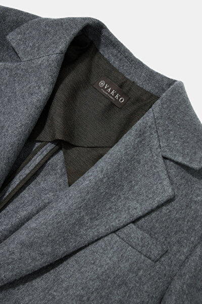 GREY JACKET 8