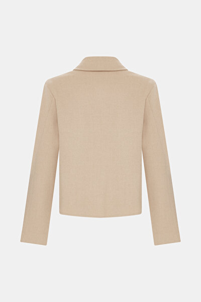 BEIGE JACKET 9