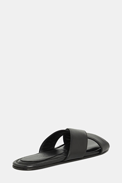 BLACK SLIPPER 3