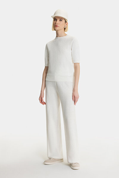 WHITE BASIC / ROUND NECKLINE TRICOT 3