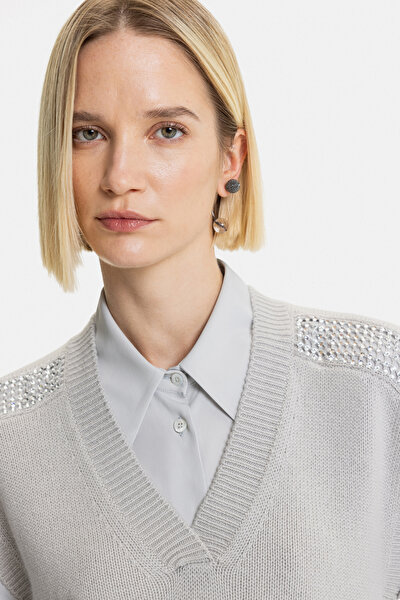GREY 3