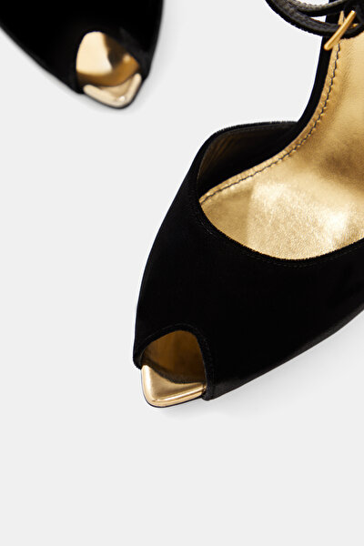 GOLD VISCOSE SHOE 4
