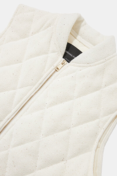 WHITE VEST 8