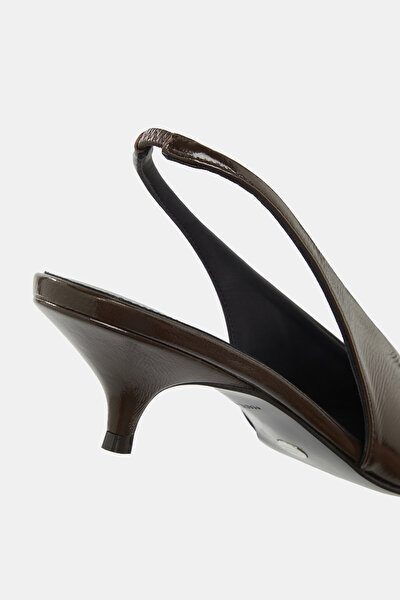 BROWN LEATHER SHOES 4