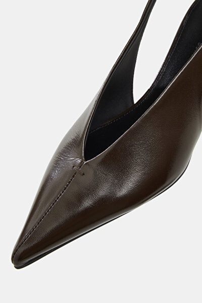 BROWN LEATHER SHOES 5