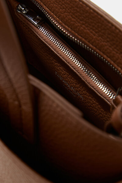 TAN LEATHER BAG 8