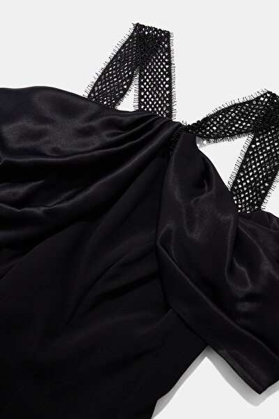 BLACK SLEEVELESS ABOVE THE KNEE DRESS 8