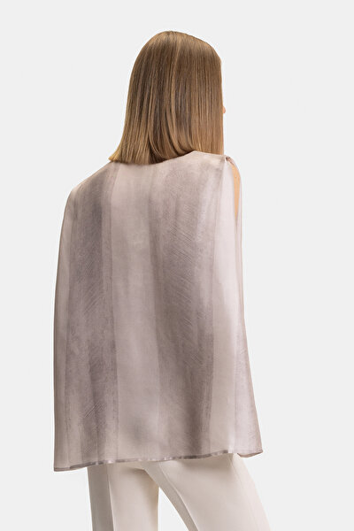 POWDER V NECK SLEEVELESS BLOUSE 3