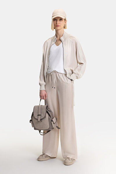 BEIGE UPRIGHT COLLAR SWEATSHIRT 3
