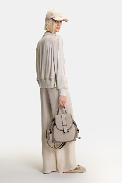 BEIGE UPRIGHT COLLAR SWEATSHIRT 4