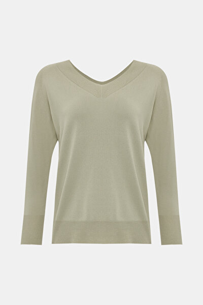 GREEN V NECK 4