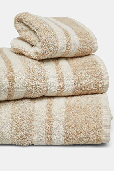 TOWEL 4