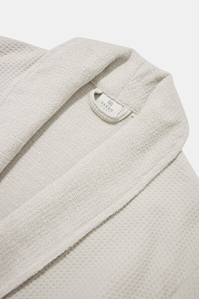 BATHROBE 3