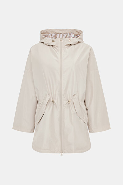 BEIGE COAT 8