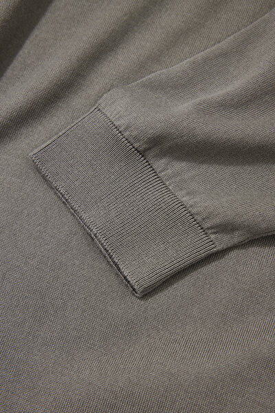 GREY POLO NECK LONG SLEEVE 4