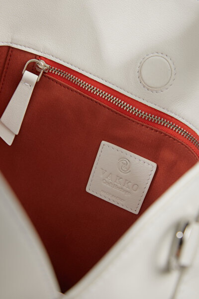 WHITE LEATHER BAG 8