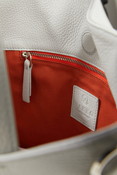 GREY LEATHER BAG 8