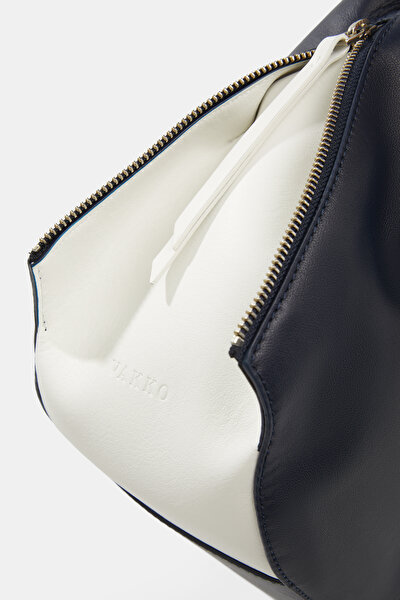 WHITE LEATHER BAG 8