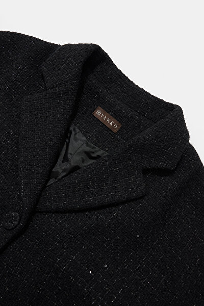 BLACK JACKET 10