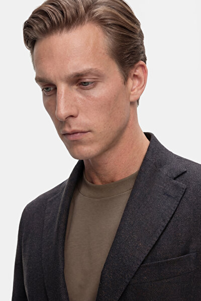 BROWN JACKET 3