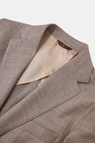BEIGE JACKET 9