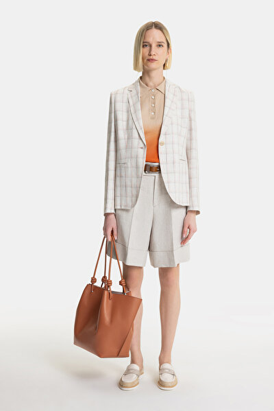 ORANGE JACKET 4