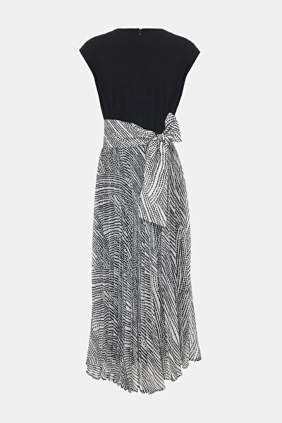 WHITE SLEEVELESS MIDI DRESS 8