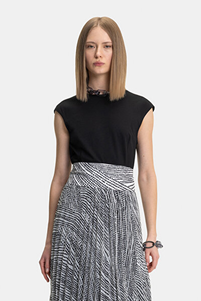 WHITE SLEEVELESS MIDI DRESS 5
