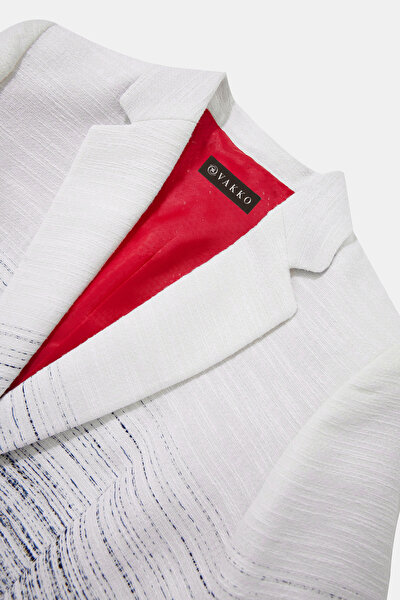 WHITE JACKET 10