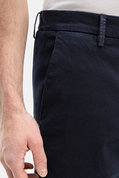 NAVY BLUE COTTON ELASTANE BERMUDA 4