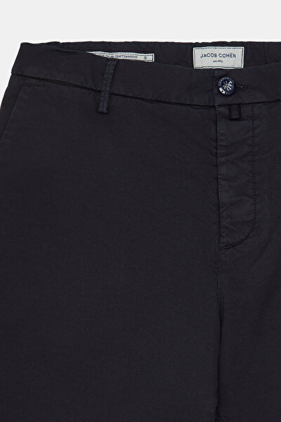 NAVY BLUE COTTON ELASTANE BERMUDA 9