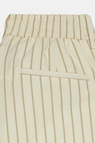 LIGHT CREAM STRIPED BERMUDA 3