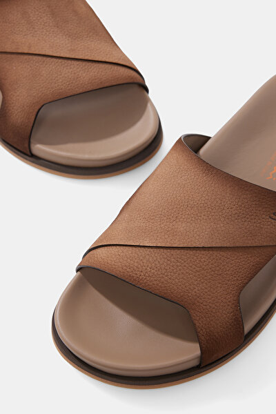DARK BEIGE LEATHER SLIPPER 4