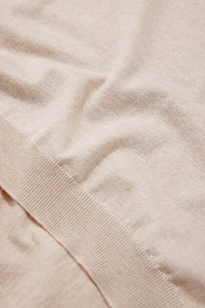 BEIGE BASIC / ROUND NECKLINE TRICOT 9
