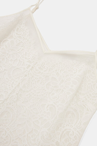 ECRU V NECK SLEEVELESS BLOUSE 3