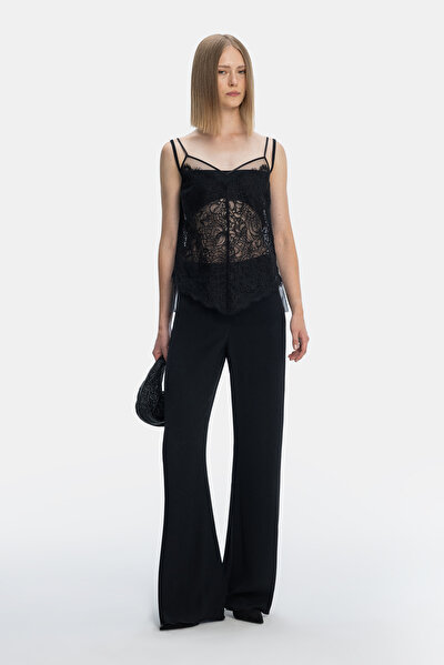 BLACK V NECK SLEEVELESS BLOUSE 4