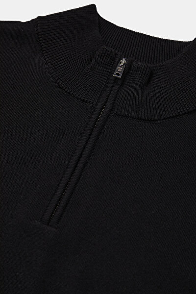 BLACK UPRIGHT COLLAR TRICOT 3
