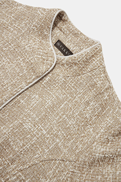 BEIGE UPRIGHT COLLAR JACKET 10