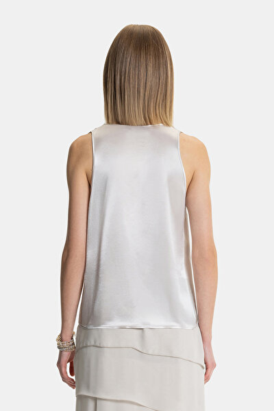 BEIGE CLEAVAGE SLEEVELESS BLOUSE 3