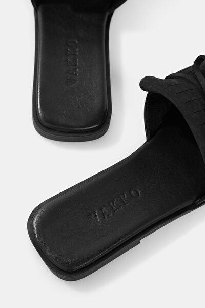 BLACK MONOGRAM LEATHER SLIPPER 5