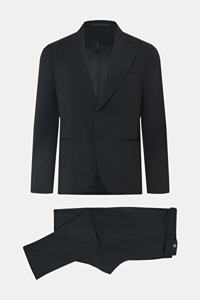 SUIT 8