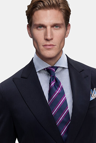 SUIT 4