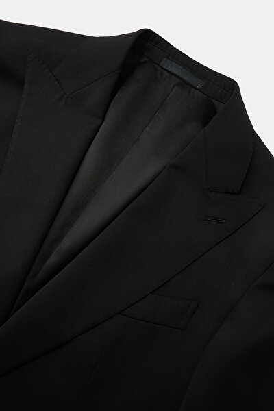 SUIT 10