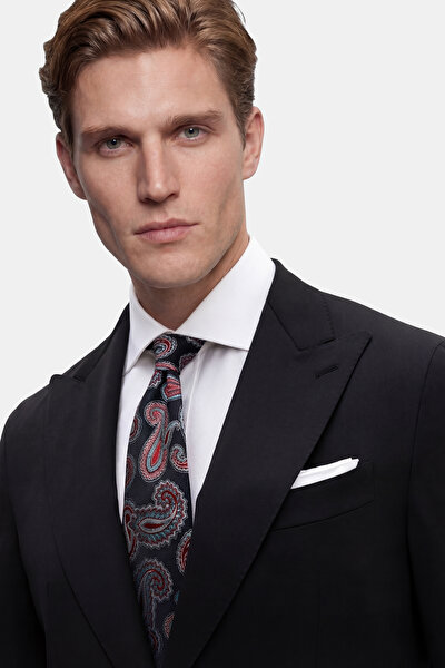 SUIT 5