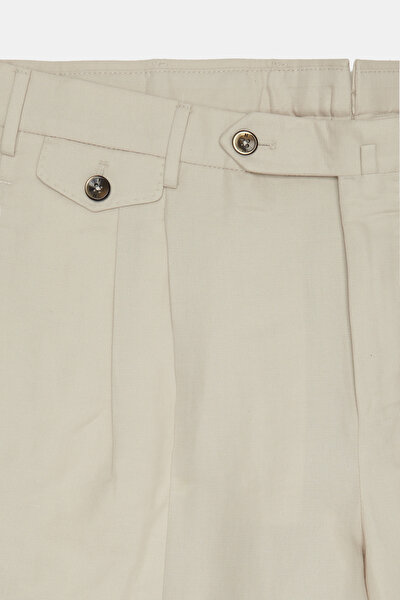 LIGHT CREAM COTTON/LINEN BERMUDA 4