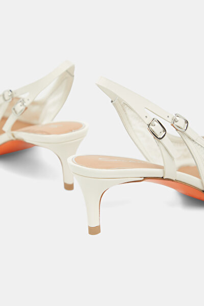 WHITE LACY LACE SHOE 5